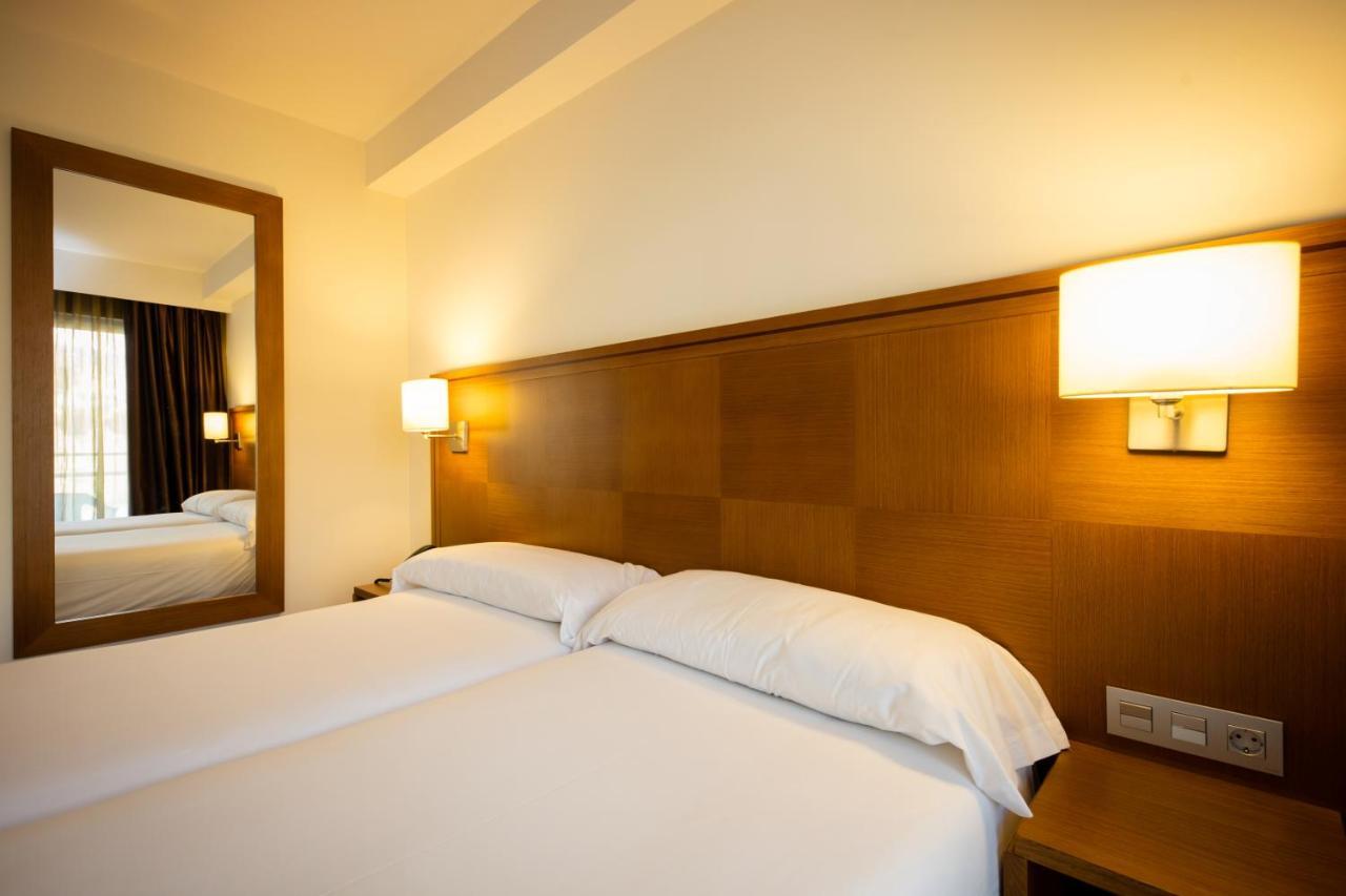 Hotel Thalasso Cantabrico Las Sirenas 4 Superior Viveiro Eksteriør bilde