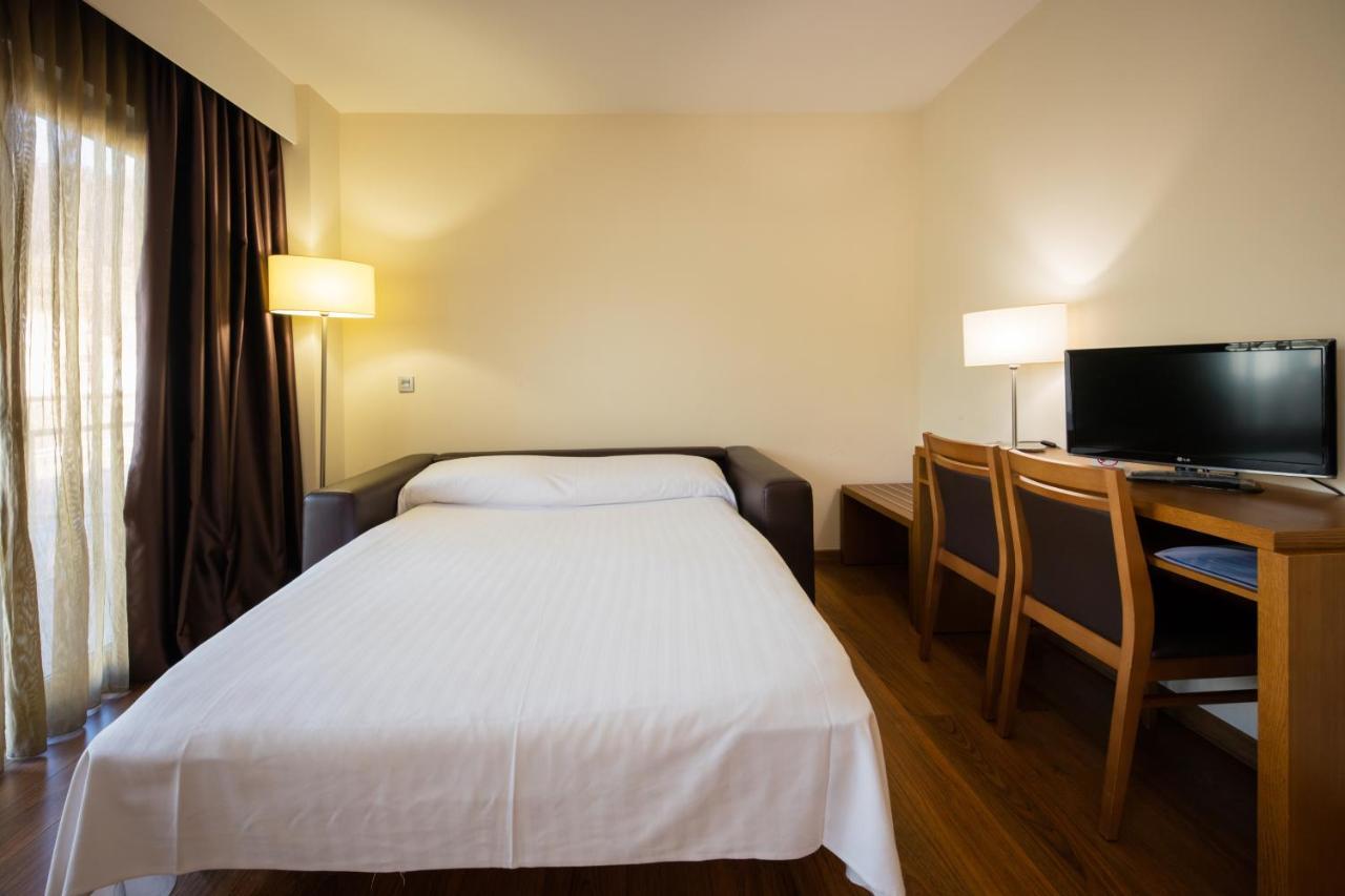 Hotel Thalasso Cantabrico Las Sirenas 4 Superior Viveiro Eksteriør bilde