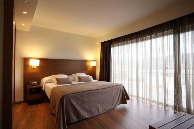 Hotel Thalasso Cantabrico Las Sirenas 4 Superior Viveiro Eksteriør bilde