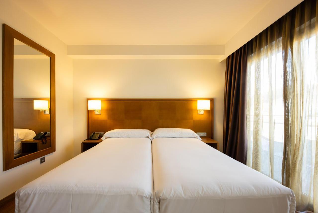 Hotel Thalasso Cantabrico Las Sirenas 4 Superior Viveiro Eksteriør bilde